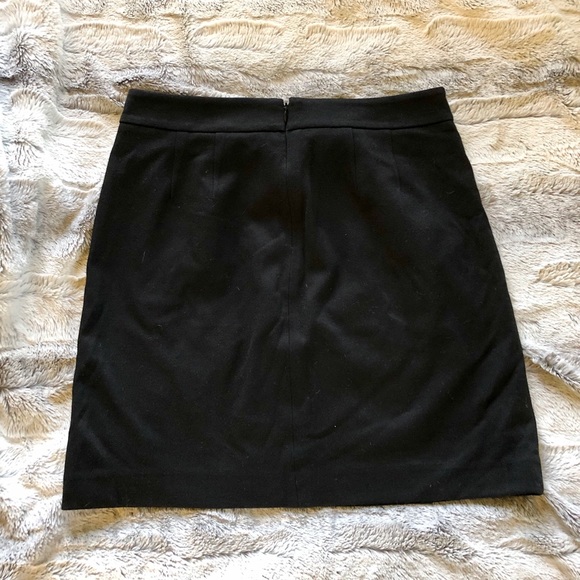 LOFT Black Thick Mini Skirt - Picture 2 of 3
